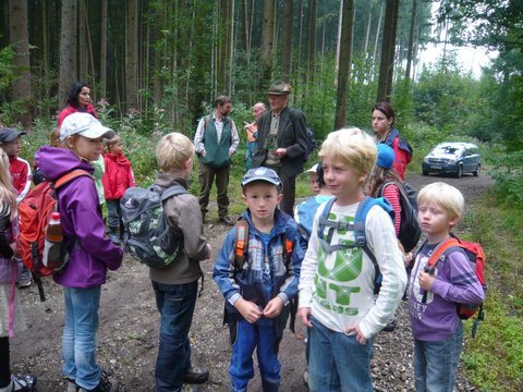 Ferienprogramm - Mit dem Förster unterwegs 2012