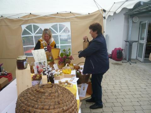 bauernmarkt-imker-bienenkorb