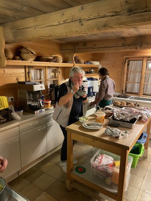 0004-13C162B5-A67A-431D-9DC6-8CF96FF281D5_1_105_c