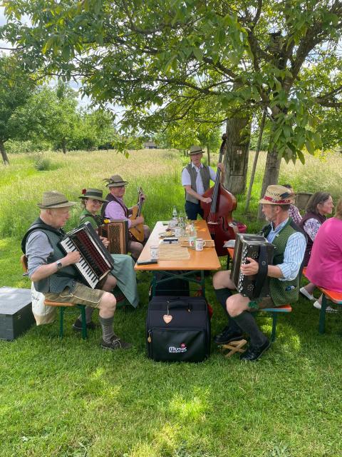 PHOTO-2025-06-01-19-31-22